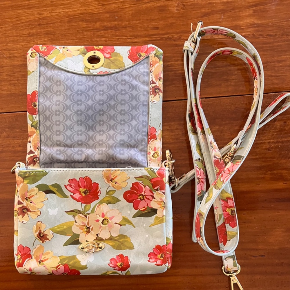 EUC Charming Charlie Floral Wristlet and crossbody Combination Purse - Picture 4 of 7